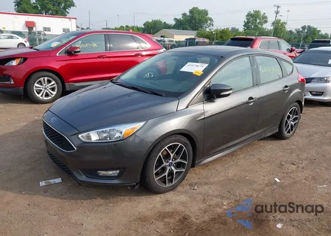 2015 Ford Focus Se z USA, uszkodzony, nr VIN 1FADP3K25FL355840